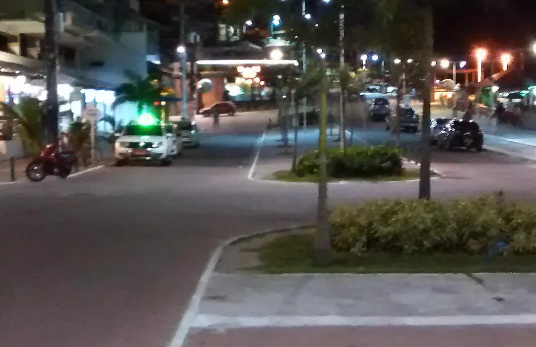 Prainha Lindo Apto com 02 quartos e 02 vagas de garagem-1